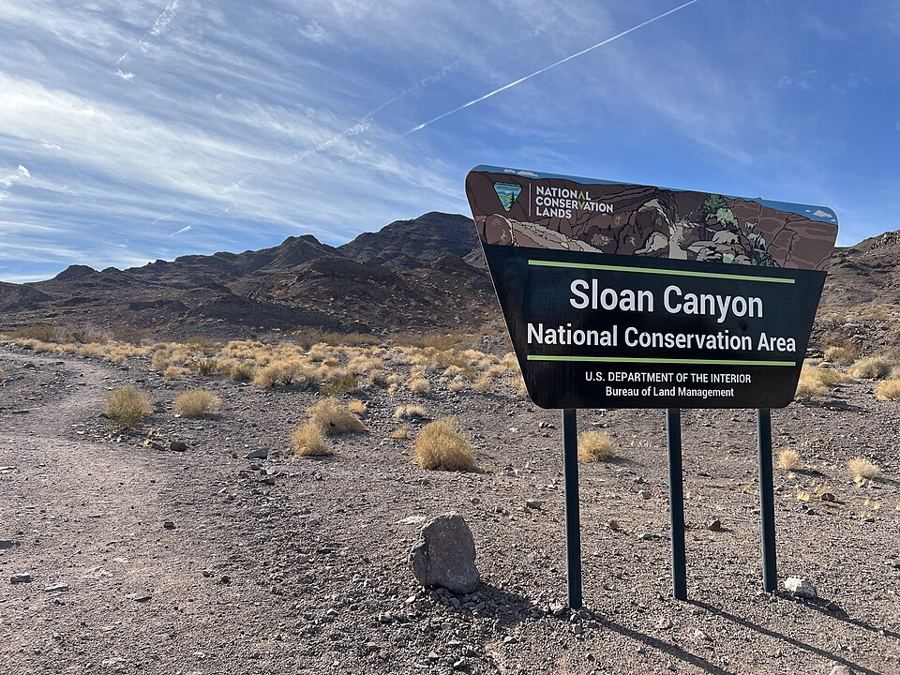 Near Turnaround: McCullough Hills Trailhead