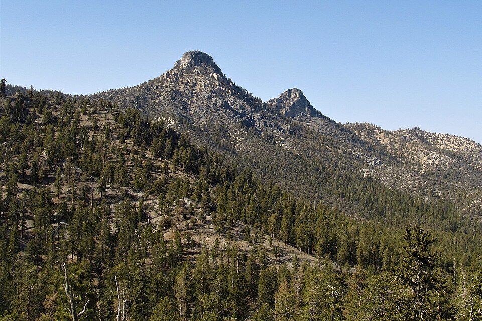 Near Lee Canyon base area lot